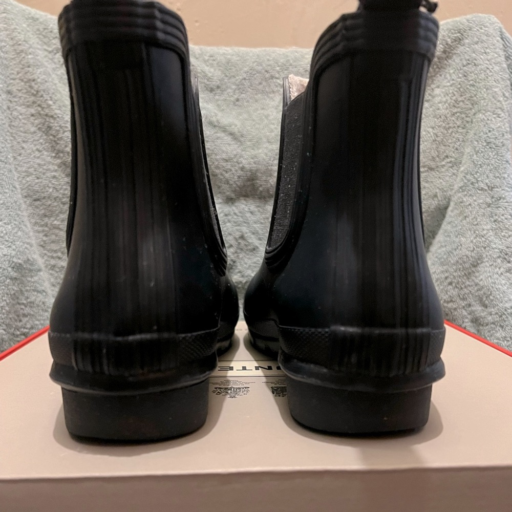 Hunter rain boots - Picture 3 of 7